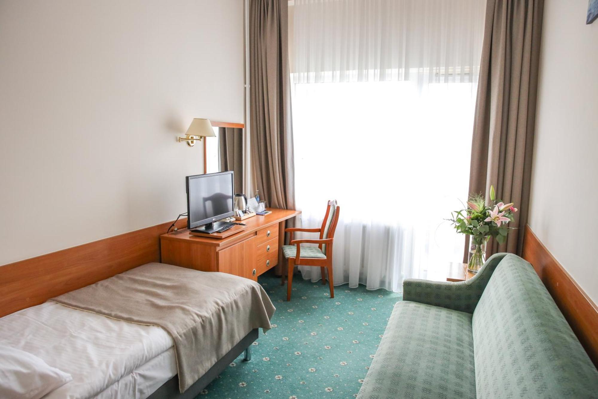 Hotel Wodnik Leba Exteriér fotografie